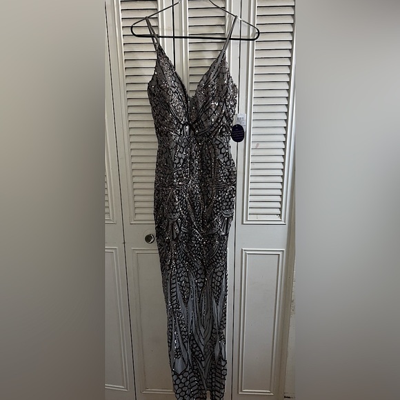 Windsor Dresses & Skirts - Brand new Windsor dress, untouched, and out the box.